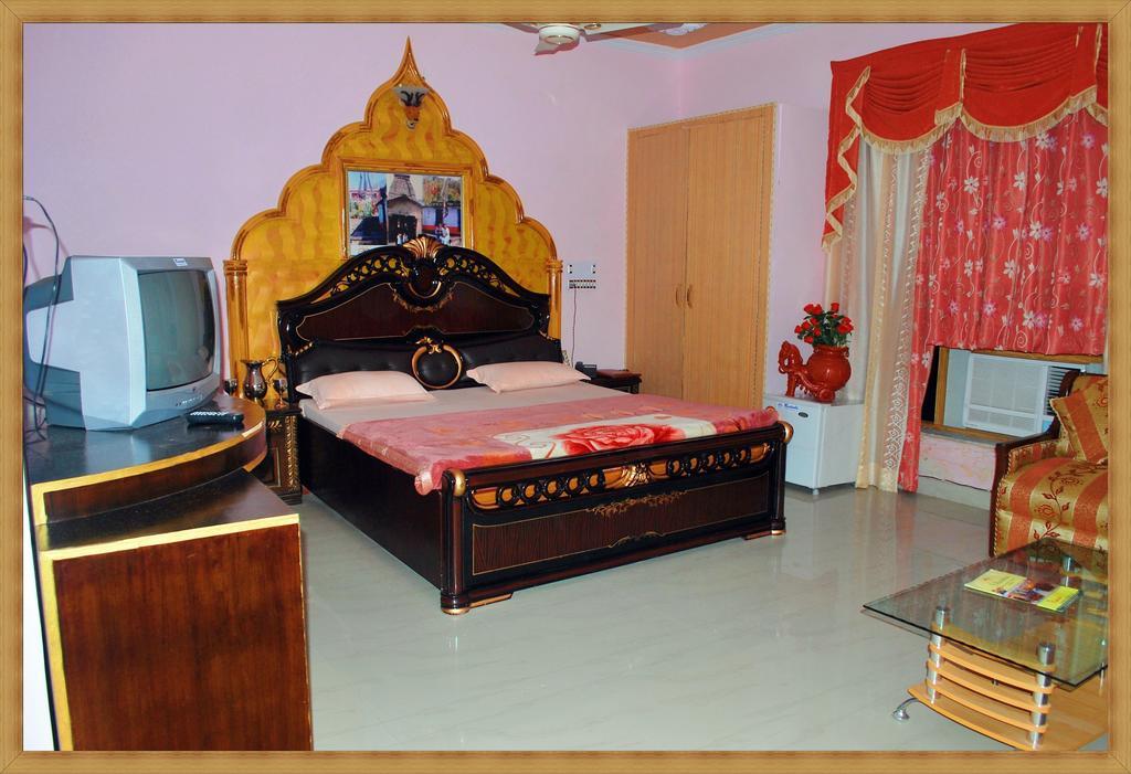 Rishabh Grand Castle Resort Rišikéš Pokoj fotografie